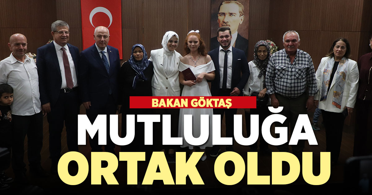 Bakan Göktaş, Aile ve Gençlik Fonu kullanan çiftin mutluluğuna ortak oldu