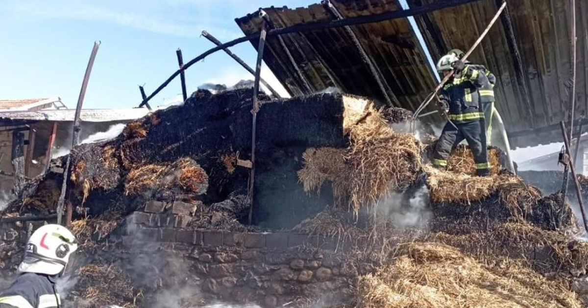 Samanlıkta çıkan yangın korku yaşattı