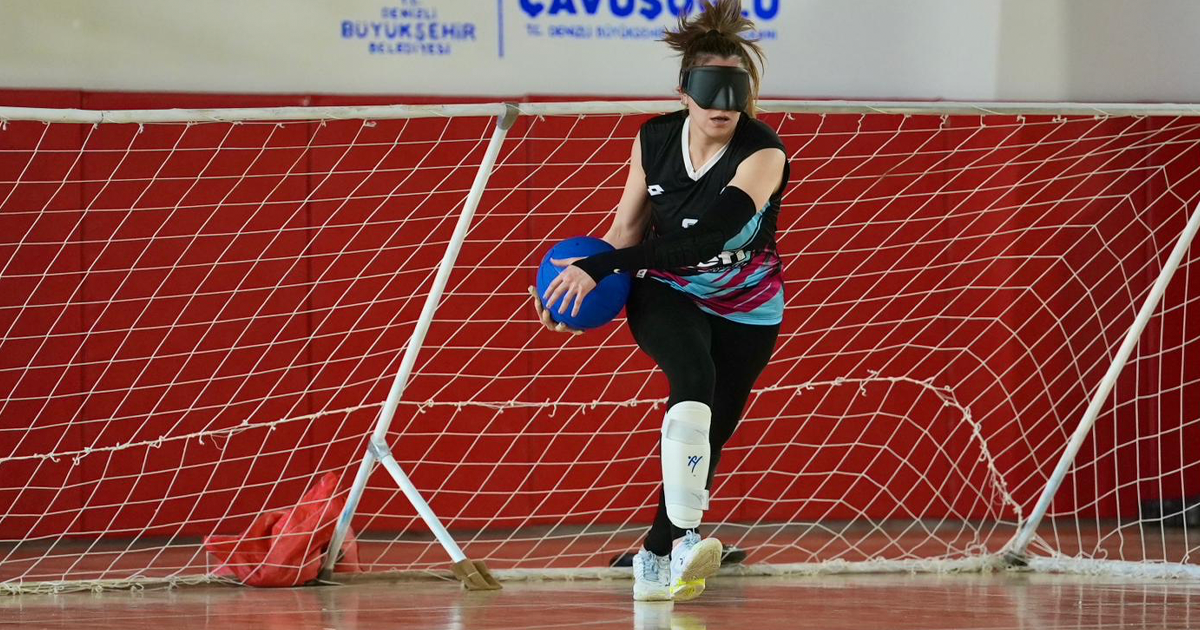 Görme engelli sporculara Braille alfabeli madalya