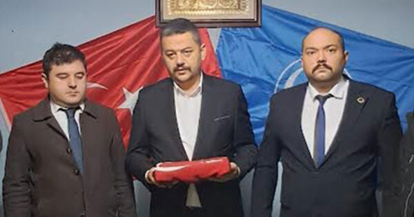 Çal Ülkü Ocaklarında devir teslim yapıldı 