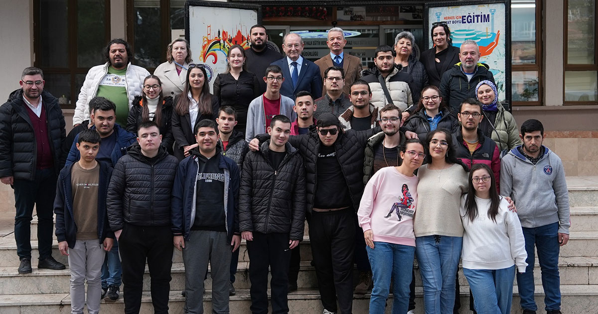 250 engelli adaya EKPSS desteği