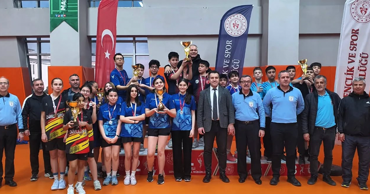 Okul sporlarında masa tenisi heyecanı sona erdi