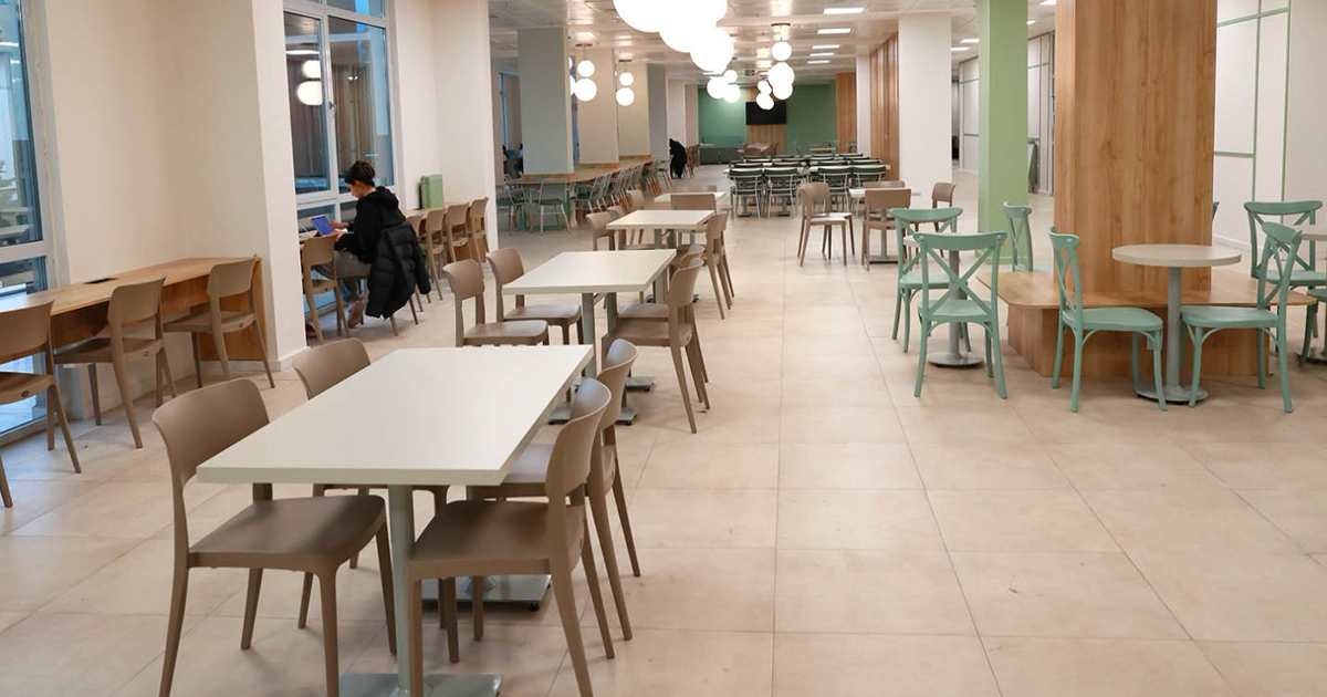 Kız yurtlarında modern kafeterya konsepti