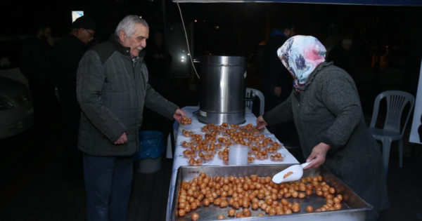 Pamukkale Belediyesi’nden camilerde lokma ve çay ikramı