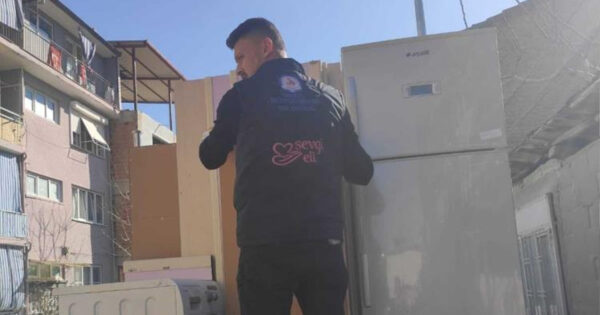 Yangının yaralarını Sevgi Eli sardı