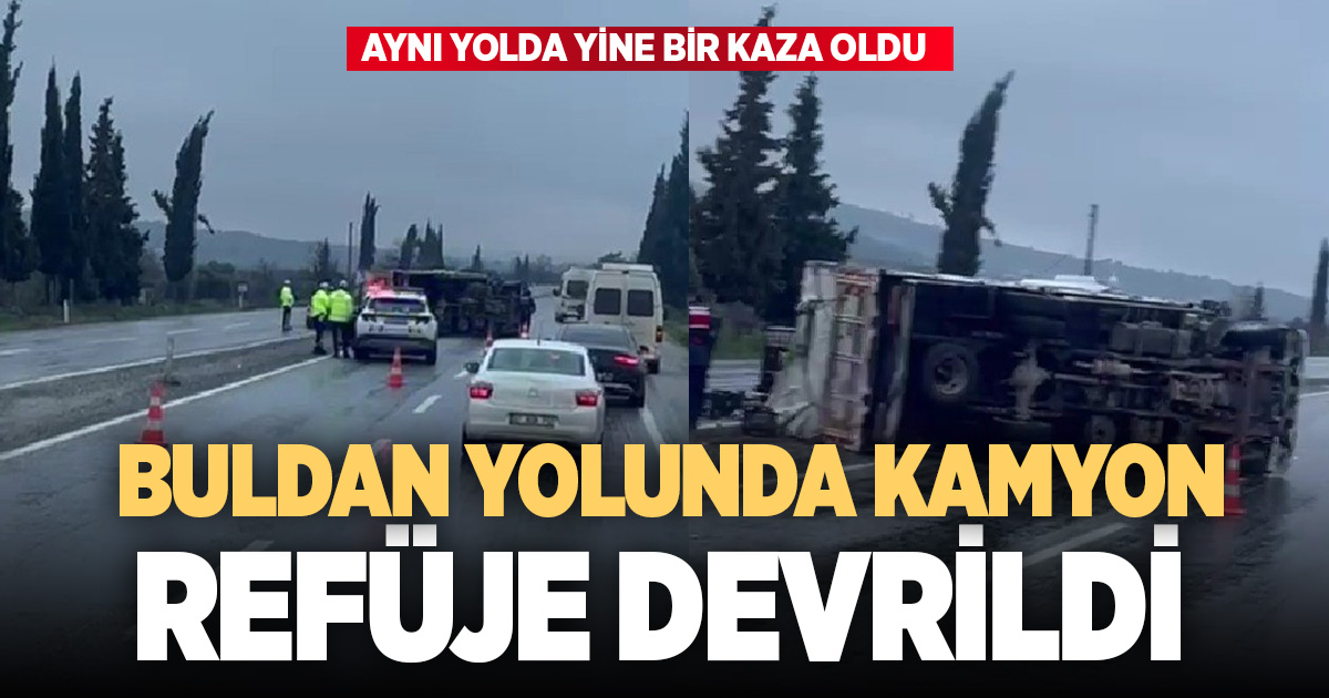Buldan’da portakal yüklü kamyon refüje devrildi