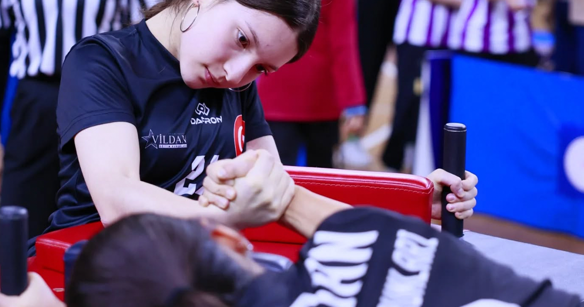 Yıldızlar Bilek Güreşi İl Şampiyonası devam ediyor