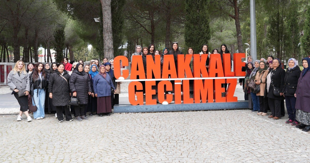Çallı kadınlar Çanakkale’yi gezdi