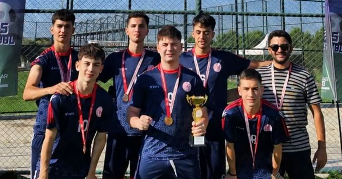 Denizli temsilcisi GKS gençler bölge müsabakalarını 3. tamamladı