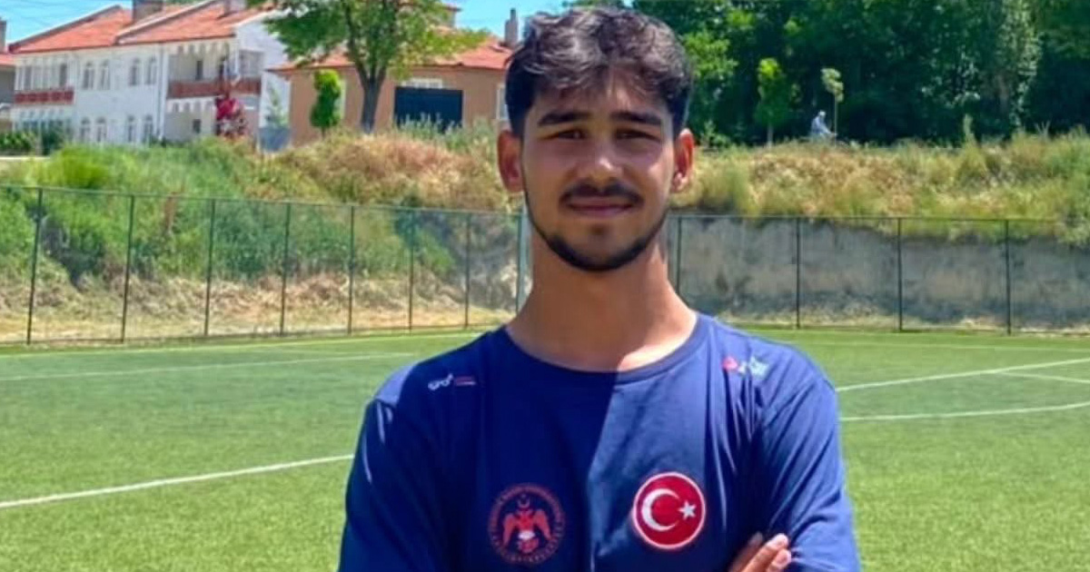 Denizlili kriketçi milli takım kampında