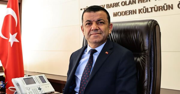 Çavuşoğlu’ndan Babalar Günü mesajı