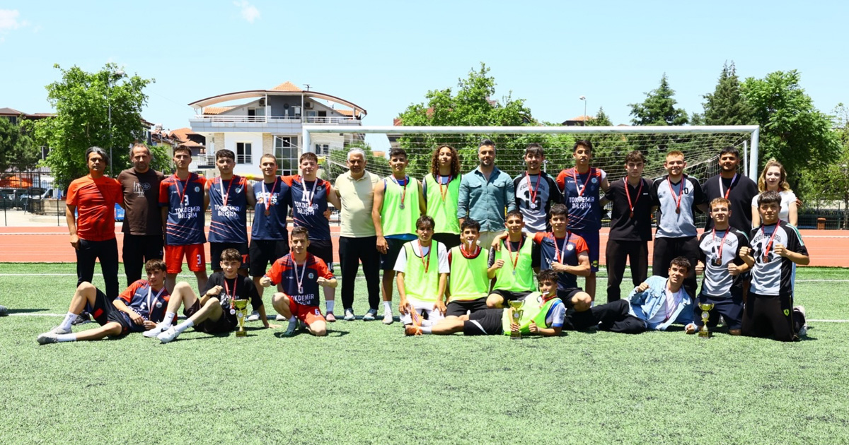 Futbol Gençlik Kupası’nda Şampiyon Gülay Kaynak Gençler oldu