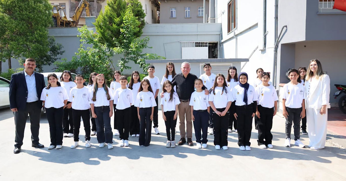 Honazlı çocuklar Korolar Festivalinde