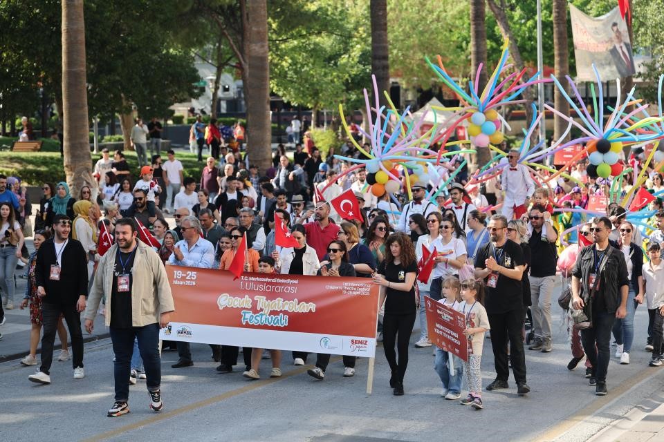 Merkezefendi'de kent tiyatrosu yeni sezon için perdelerini açıyor