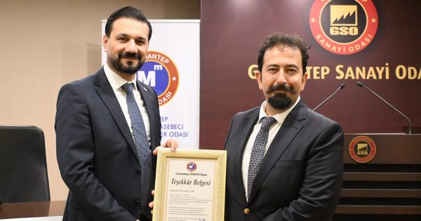 PAÜ’LÜ AKADEMİSYEN FİNANSAL STRATEJİLERİ ANLATTI